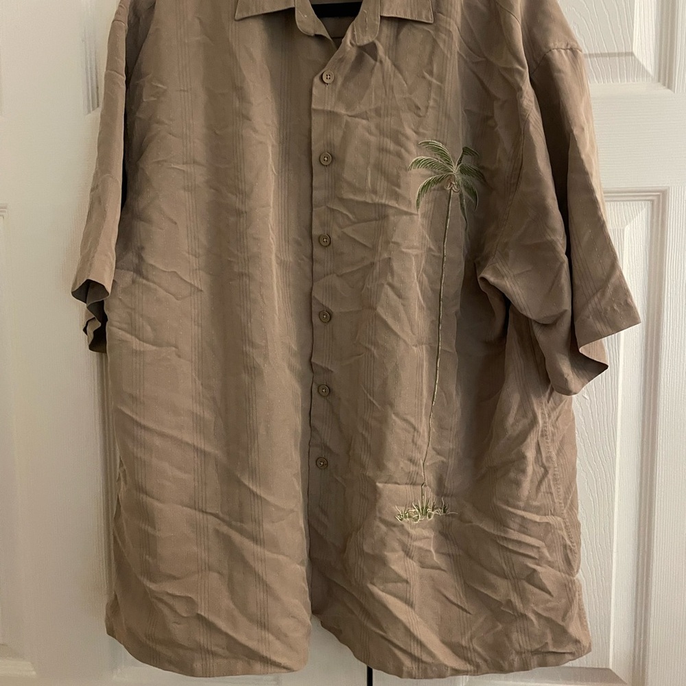 Bamboo Cay Tan Palm Tree Embroidered shortsleeve Shirt XL